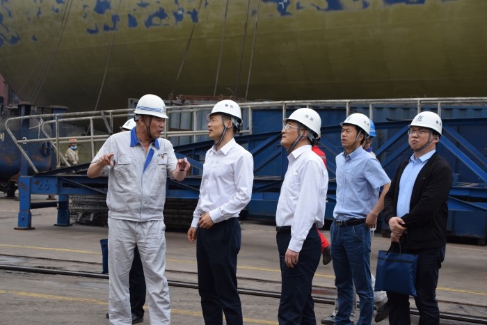 舟山市委常委、秘書(shū)長(zhǎng)陸燕乃一行來(lái)司調(diào)研